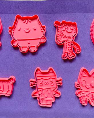 7 formine Gabby dollhouse 