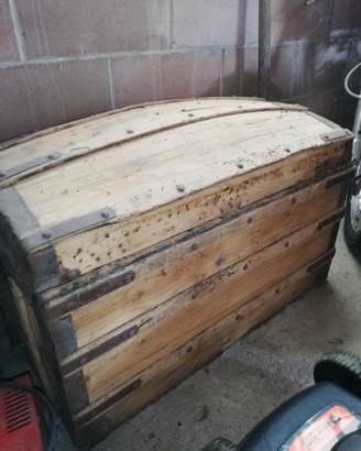 Baule "pirati" in legno, restaurato