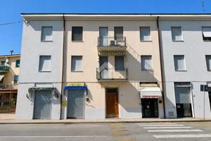 4 LOCALI A PISA