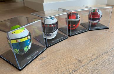 4x Caschi Ferrari 1/5 Schumacher, Leclerc, Sainz