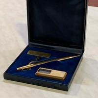 Penna Caran d'Ache + accendino placcato oro nuovo