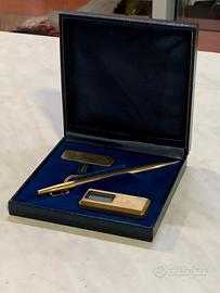 Penna Caran d'Ache + accendino placcato oro nuovo