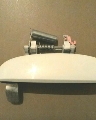 Maniglia est. post. sinistra Hyundai i10 07 a 2013