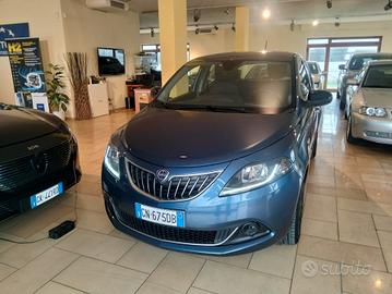 Lancia Ypsilon 1.0 FireFly 5 porte S&S Hybrid Silv