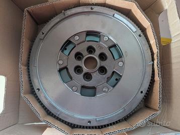 Volano LUK per Vw  GOLF V ,Seat Audi Skoda NUOVO