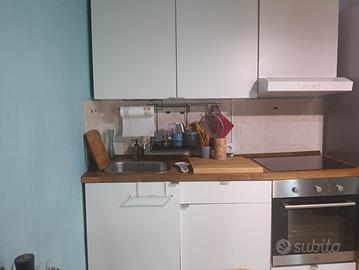 cucina intera 700€ trattabili 