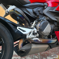 Ducati Streetfighter V2 2023 - 9000 km + scarico
