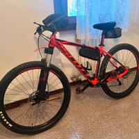 MTB Scott Scale 770 rossa