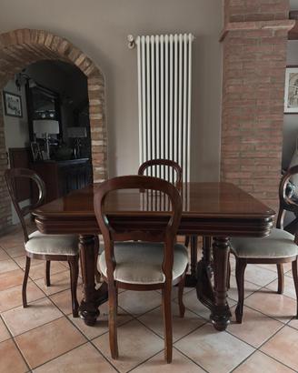 Tavolo antiquariato