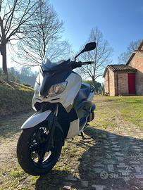 Scooter XMax Yamaha. 250 cc