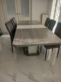 Tavolo allungabile con 6 sedie  in velluto velluto
