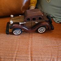 Modellino macchina d'epoca in legno