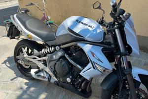 Kawasaki er6n 