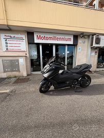 Yamaha T Max 560