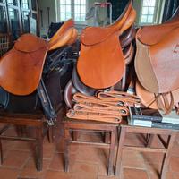 materiale e selle da equitazione nuove e usate