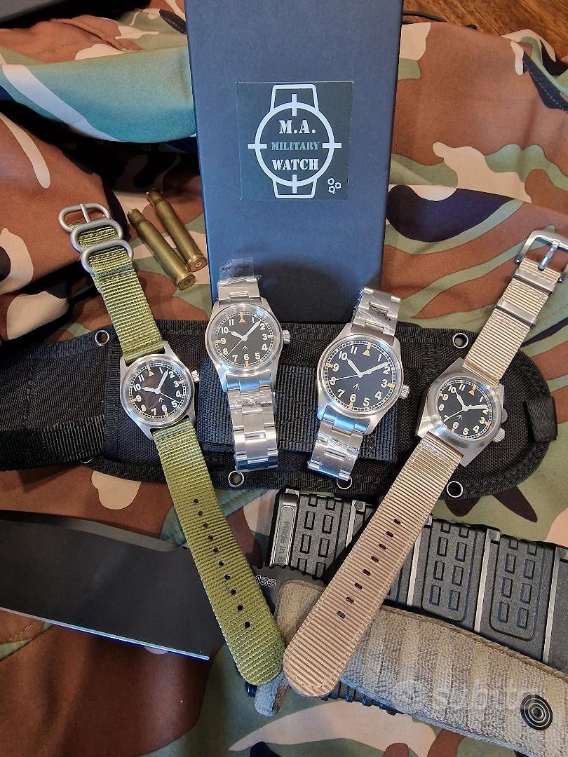 Orologi militari automatici Abbigliamento e Accessori In vendita