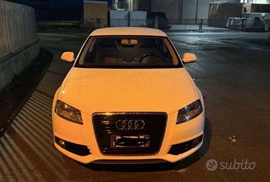 Audi a3 2.0 TDI 140cv S-LINE AMBITION neopatentati