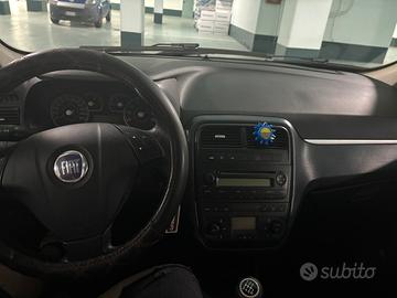 Grande punto starjet 1.4 benzina