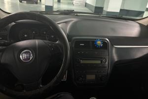 Grande punto starjet 1.4 benzina