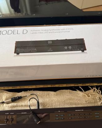 Behringer  Model D