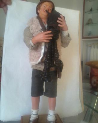 Zampognaro con zampogna stile 700