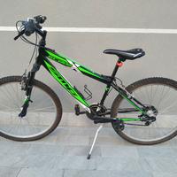 Bicicletta cross me nuova.