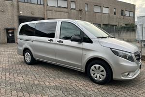 Mercedes Vito 9 posti autovettura