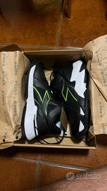 Scarpe diadora buzzer 5 cs
