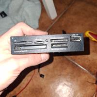 lettore di schede di memoria multi-formato interno