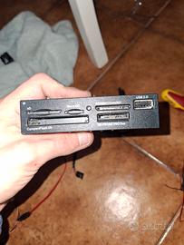 lettore di schede di memoria multi-formato interno