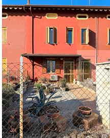Porzione di casa a schiera Vallenoncello