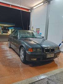 BMW 320i e36