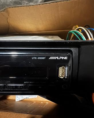 Autoradio alpine