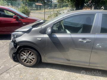 Kia Picanto  Incidentata