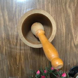 Pestello in legno Porta uovo in legno con disegni