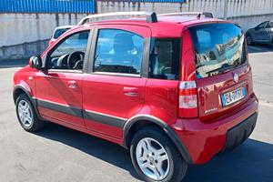 Fiat Panda Natural Power climbing