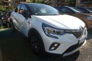 Renault Captur Plug in Hybrid E-Tech 160 CV I...
