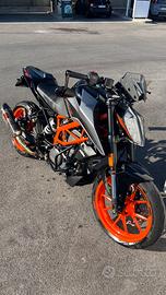 KTM Duke 390 2022