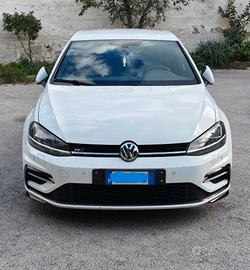 Volkswagen Golf VII 1.0 TSI Sport/R-Line 115 CV