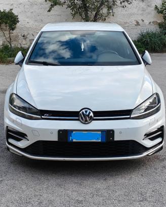 Volkswagen Golf VII 1.0 TSI Sport/R-Line 115 CV