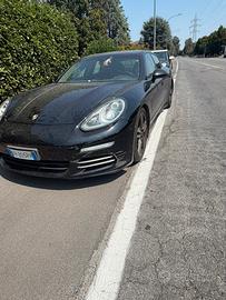Porsche panamera  !!motore fuso!!