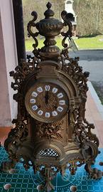 Orologio da camino in bronzo e ottone