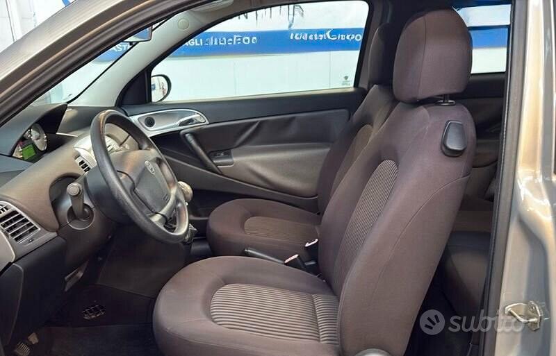 Lancia Ypsilon 2009 photo 2