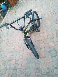 Bicicletta BMX Freestyle Maino Dust Ruote 20"