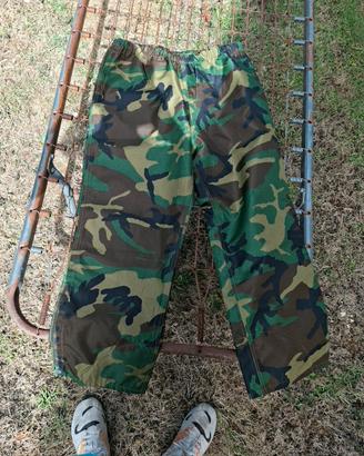 pantaloni stile militare