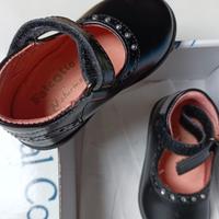 Scarpa bambina taglia 18