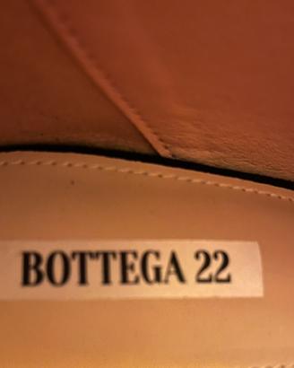 Tronchetto Bottega 22 Camoscio Nero N. 40  nuove