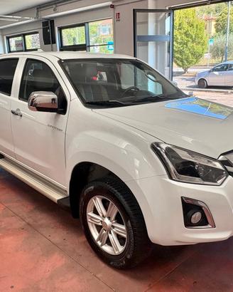 ISUZU PICK-UP-D-MAX DOUBLE-CAB POSTI 5 CAMBIO AUT.