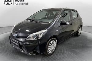 Toyota Yaris 1.5 Hybrid Lounge AREA C FREE