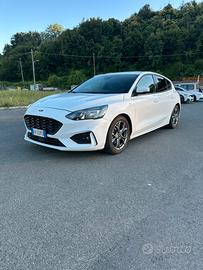 Ford Focus Mk4 STLine 1.5 diesel 120 cv